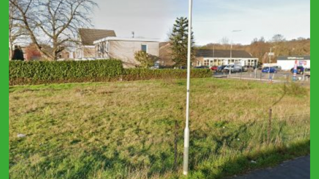 Groenstrook centrum Mook bij de Jumbo